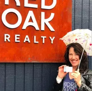 April Howell Young - Red Oak Realty